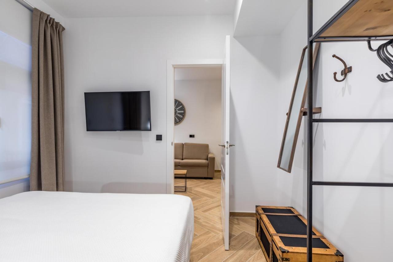 Goerlich By Alma Suites Valencia Exterior photo